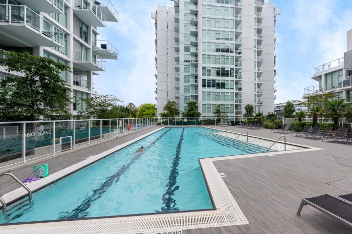 Photo 19 at 1606 - 2220 Kingsway, Victoria VE, Vancouver East