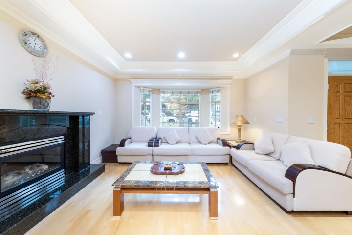 Photo 6 at 260 W 63rd Avenue, Marpole, Vancouver West