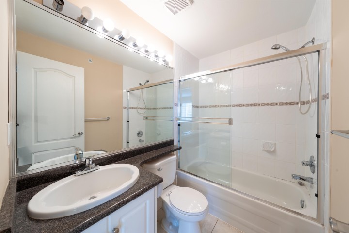 Photo 28 at 260 W 63rd Avenue, Marpole, Vancouver West