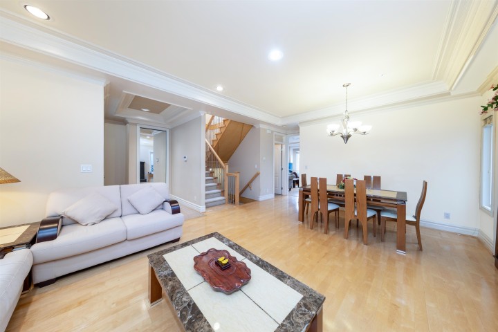 Photo 9 at 260 W 63rd Avenue, Marpole, Vancouver West