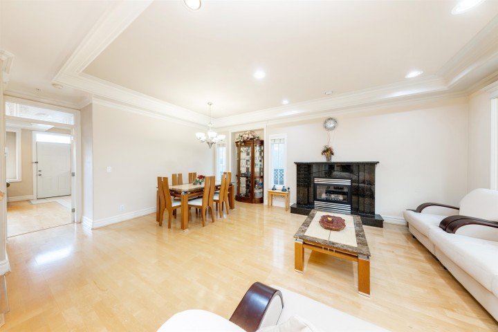 Photo 10 at 260 W 63rd Avenue, Marpole, Vancouver West