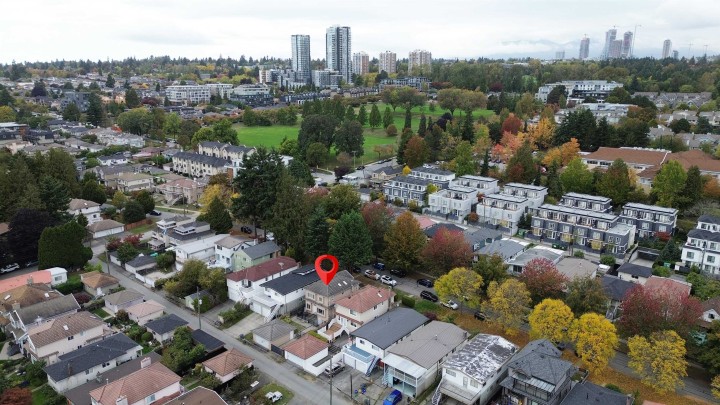 Photo 37 at 260 W 63rd Avenue, Marpole, Vancouver West