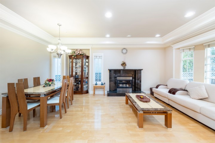 Photo 4 at 260 W 63rd Avenue, Marpole, Vancouver West