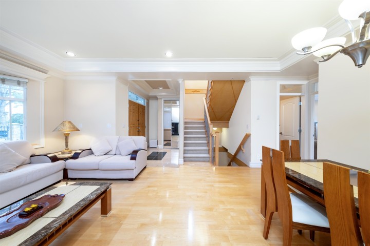 Photo 8 at 260 W 63rd Avenue, Marpole, Vancouver West