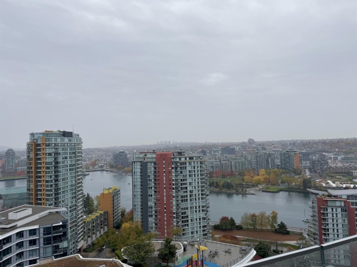 Photo 20 at 2612 - 89 Nelson Street, Yaletown, Vancouver West