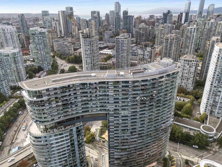 Photo 30 at 2612 - 89 Nelson Street, Yaletown, Vancouver West