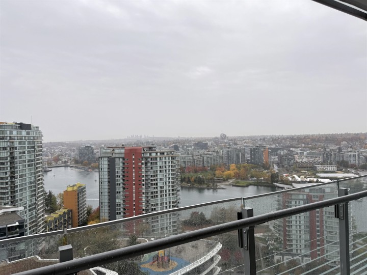Photo 19 at 2612 - 89 Nelson Street, Yaletown, Vancouver West