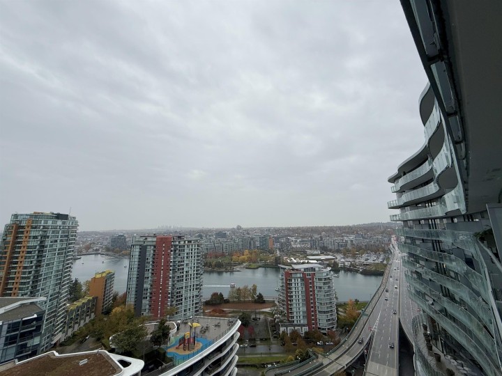 Photo 21 at 2612 - 89 Nelson Street, Yaletown, Vancouver West