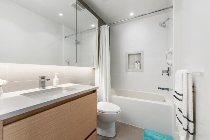 Photo 17 at 701 - 3538 Sawmill Crescent, South Marine, Vancouver East