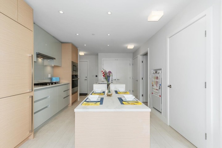 Photo 7 at 701 - 3538 Sawmill Crescent, South Marine, Vancouver East