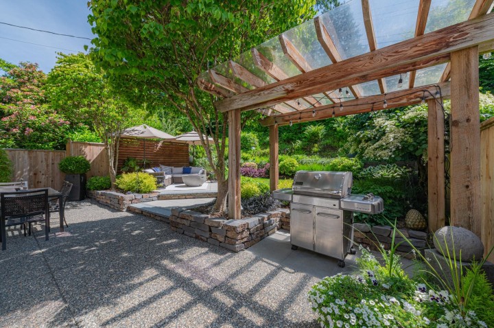 Photo 31 at 997 Canyon Boulevard, Canyon Heights NV, North Vancouver