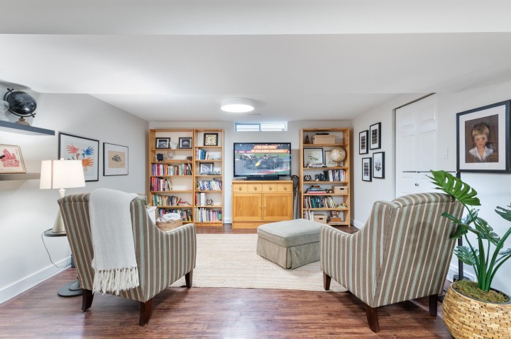 Photo 25 at 997 Canyon Boulevard, Canyon Heights NV, North Vancouver