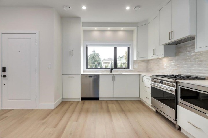 Photo 9 at 1 - 4257 Knight Street, Knight, Vancouver East