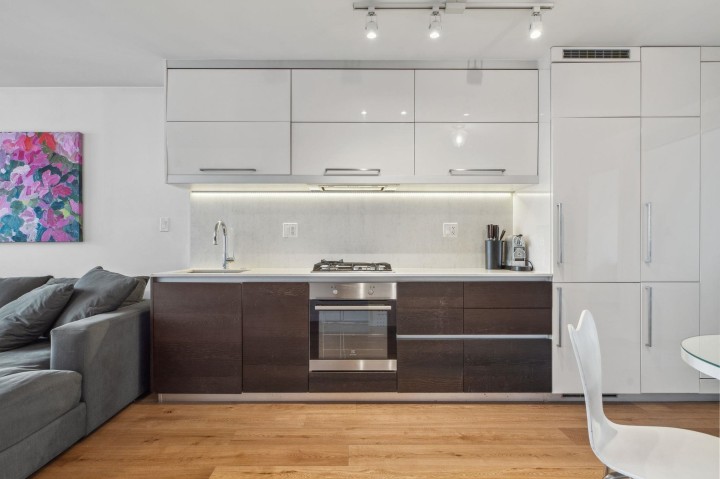 Photo 2 at 808 - 189 Keefer Street, Downtown VE, Vancouver East