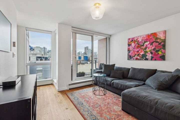 Photo 4 at 808 - 189 Keefer Street, Downtown VE, Vancouver East