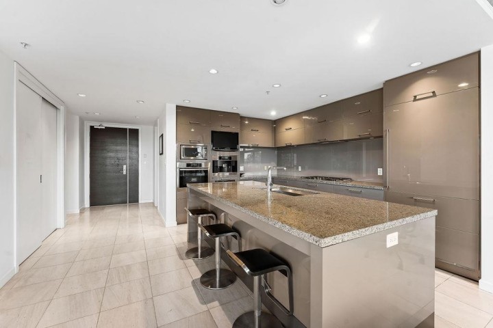 Photo 7 at 503 - 6093 Iona Drive, University VW, Vancouver West