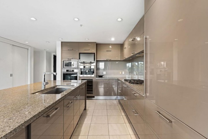 Photo 8 at 503 - 6093 Iona Drive, University VW, Vancouver West