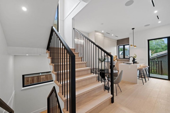 Photo 18 at 6892 Brooks Street, Killarney VE, Vancouver East