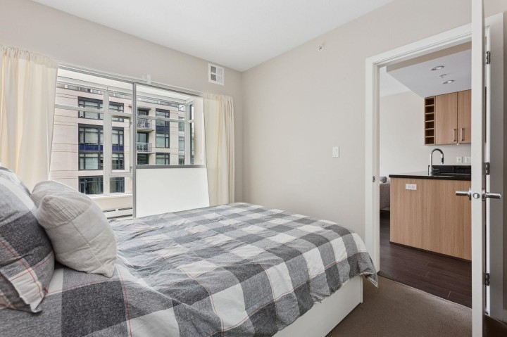 Photo 13 at 1001 - 108 W 1st Avenue, False Creek, Vancouver West