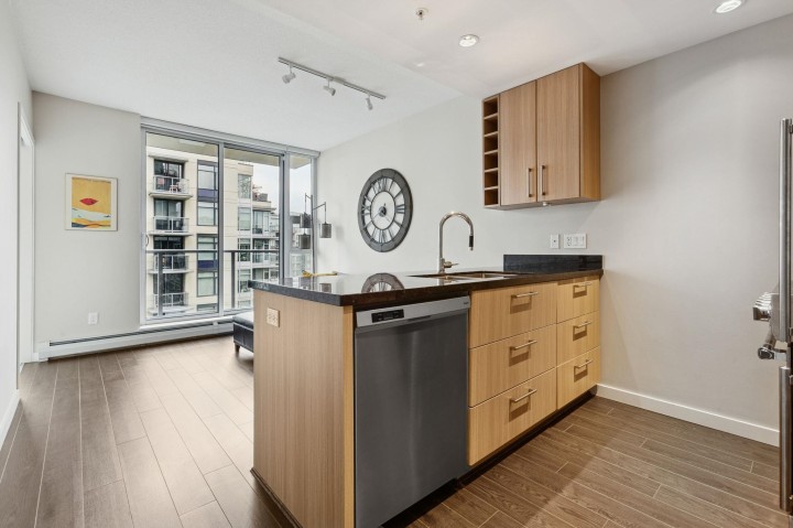 Photo 8 at 1001 - 108 W 1st Avenue, False Creek, Vancouver West