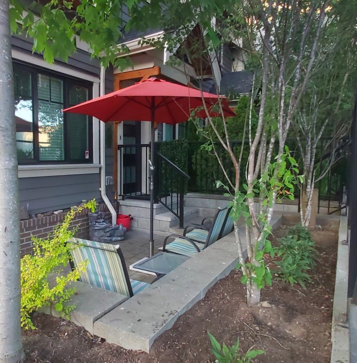 Photo 13 at 901 E Broadway Street, Mount Pleasant VE, Vancouver East