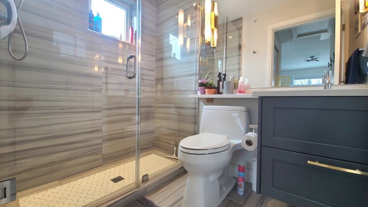 Photo 20 at 901 E Broadway Street, Mount Pleasant VE, Vancouver East