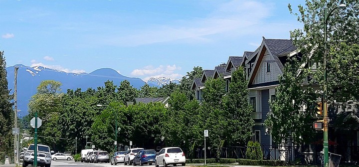 Photo 14 at 901 E Broadway Street, Mount Pleasant VE, Vancouver East