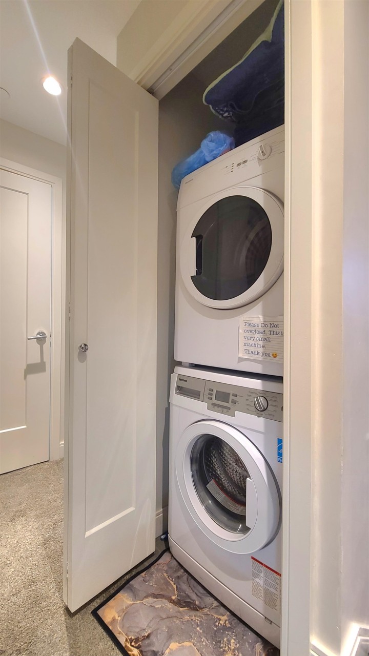 Photo 11 at 901 E Broadway Street, Mount Pleasant VE, Vancouver East