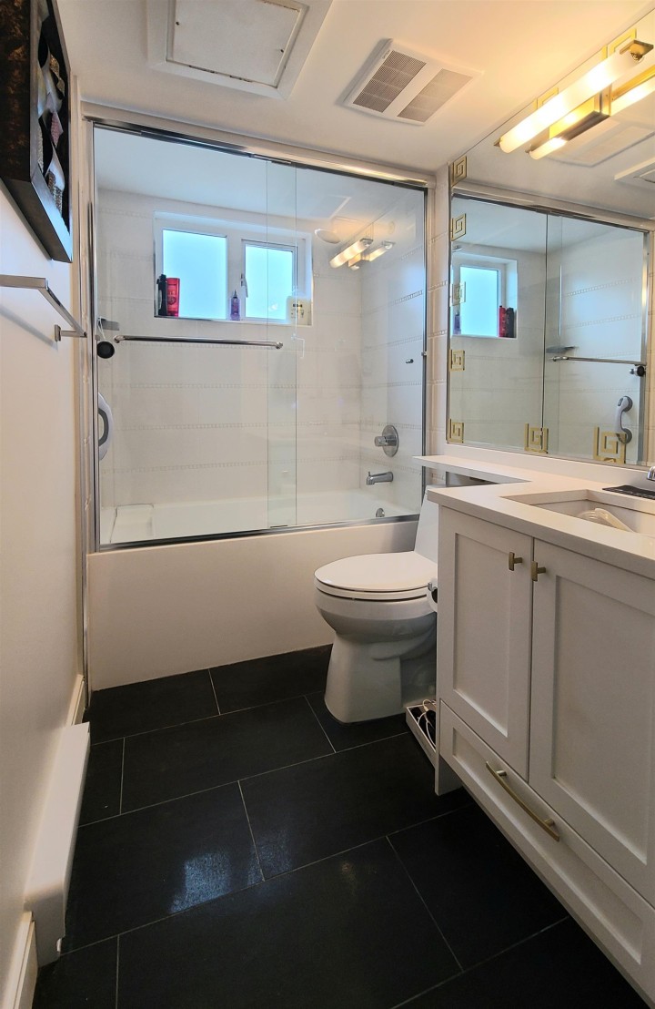 Photo 8 at 901 E Broadway Street, Mount Pleasant VE, Vancouver East