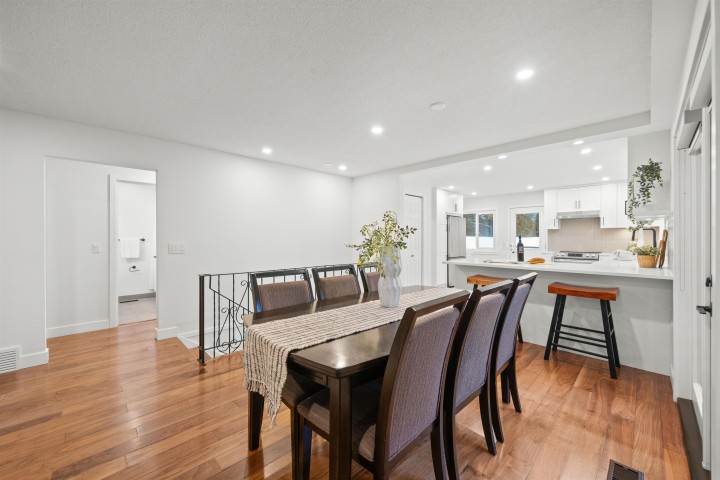 Photo 6 at 4593 Cliffmont Road, Deep Cove, North Vancouver