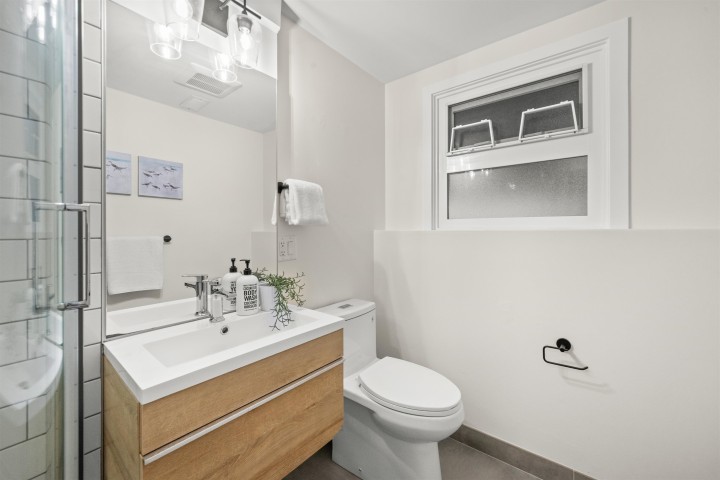 Photo 22 at 4593 Cliffmont Road, Deep Cove, North Vancouver