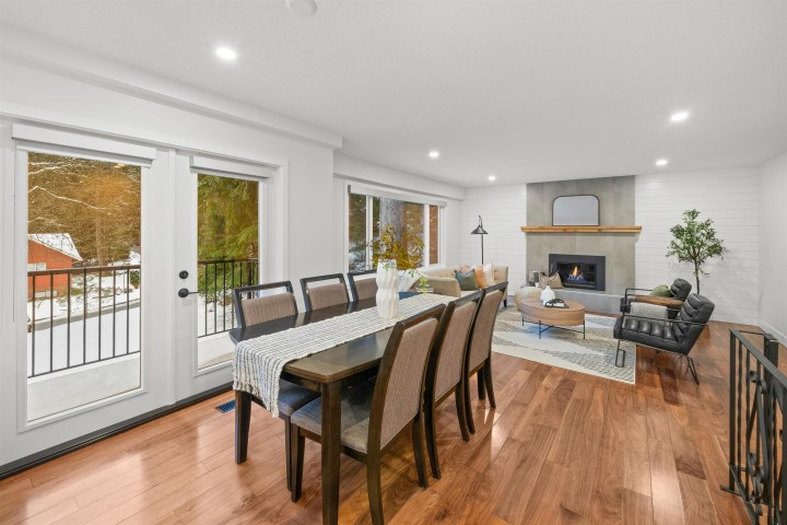 Photo 5 at 4593 Cliffmont Road, Deep Cove, North Vancouver