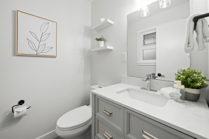 Photo 14 at 4593 Cliffmont Road, Deep Cove, North Vancouver