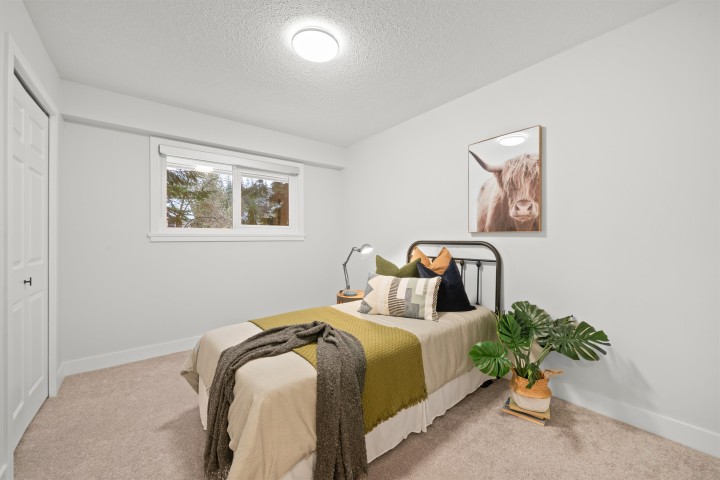 Photo 15 at 4593 Cliffmont Road, Deep Cove, North Vancouver