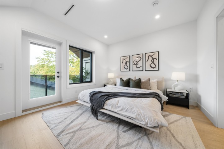 Photo 12 at 311 N Kamloops Street, Hastings Sunrise, Vancouver East