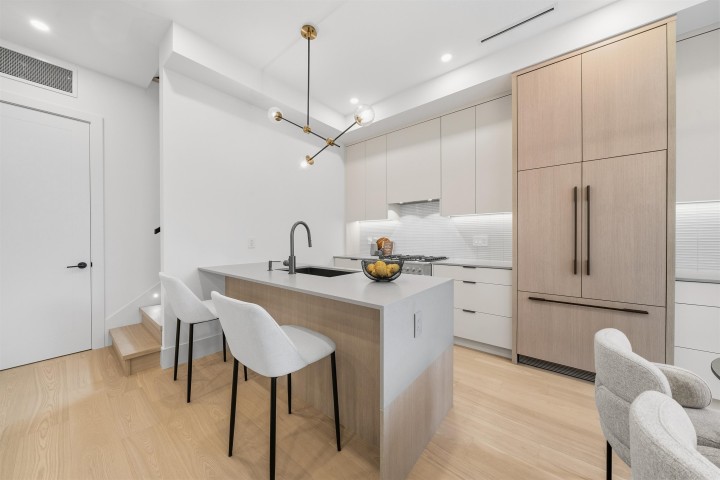 Photo 10 at 311 N Kamloops Street, Hastings Sunrise, Vancouver East