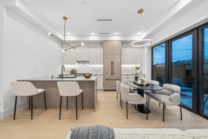 Photo 4 at 311 N Kamloops Street, Hastings Sunrise, Vancouver East