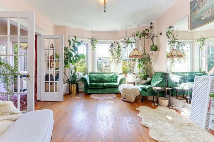 Photo 5 at 333 E 13th Avenue, Mount Pleasant VE, Vancouver East