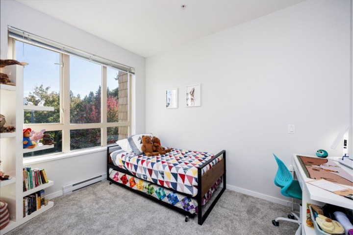 Photo 23 at 301 - 2665 Mountain Highway, Lynn Valley, North Vancouver