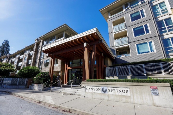 Photo 1 at 301 - 2665 Mountain Highway, Lynn Valley, North Vancouver