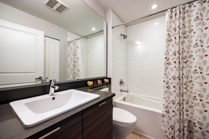 Photo 20 at 301 - 2665 Mountain Highway, Lynn Valley, North Vancouver