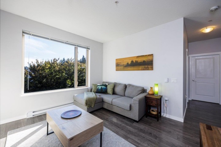 Photo 15 at 301 - 2665 Mountain Highway, Lynn Valley, North Vancouver