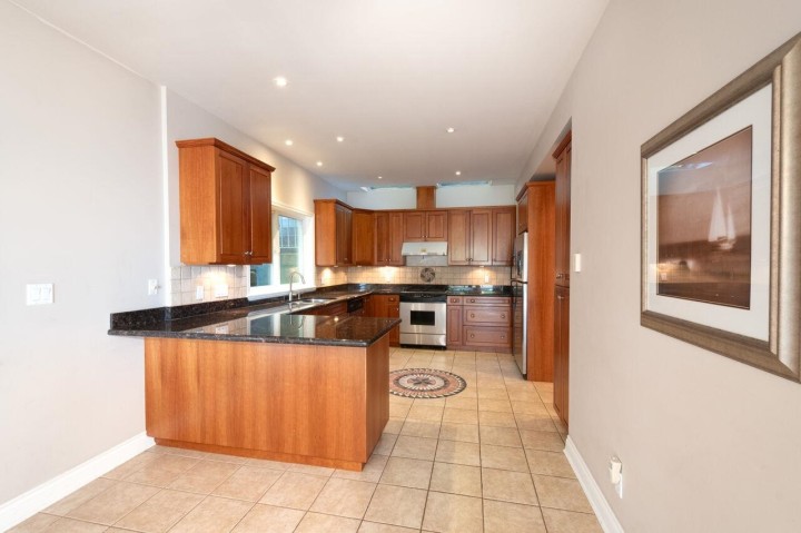 Photo 9 at 4080 St. Pauls Avenue, Upper Lonsdale, North Vancouver