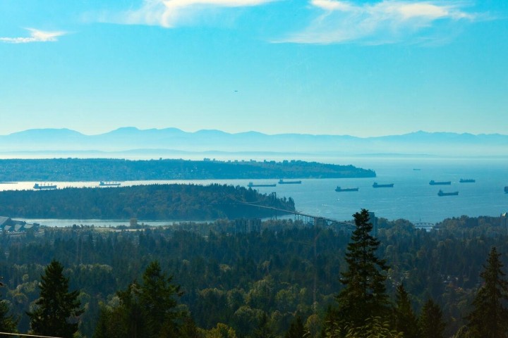 Photo 33 at 4080 St. Pauls Avenue, Upper Lonsdale, North Vancouver