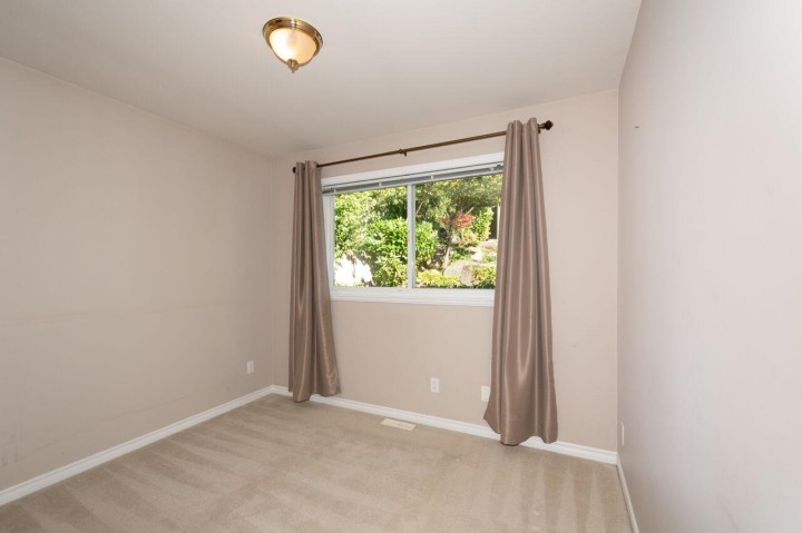 Photo 21 at 4080 St. Pauls Avenue, Upper Lonsdale, North Vancouver