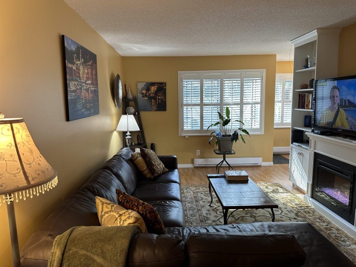 Photo 4 at 3444 Langford Avenue, Champlain Heights, Vancouver East