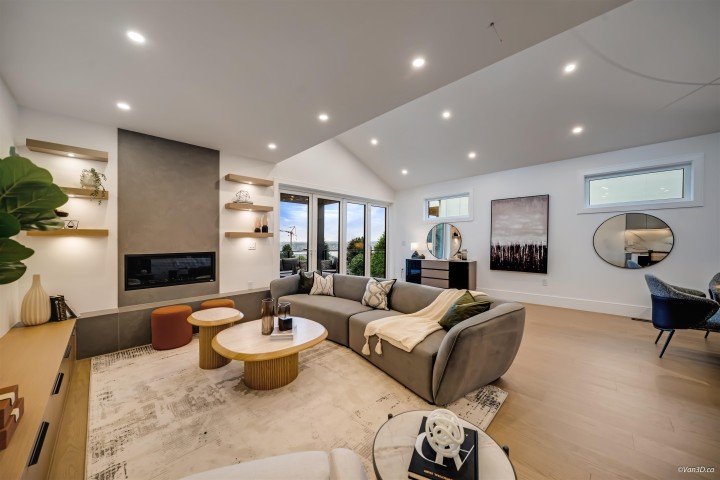 Photo 18 at 973 Adderley Street, Calverhall, North Vancouver