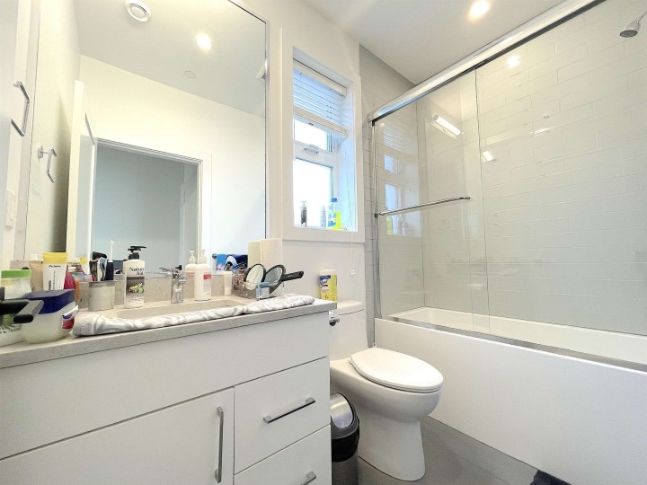 Photo 26 at 1633 Se Marine Drive, Fraserview VE, Vancouver East