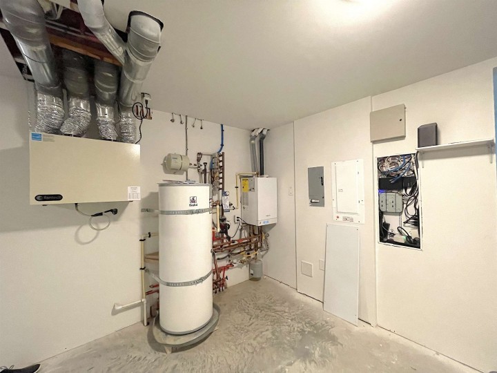 Photo 35 at 1633 Se Marine Drive, Fraserview VE, Vancouver East