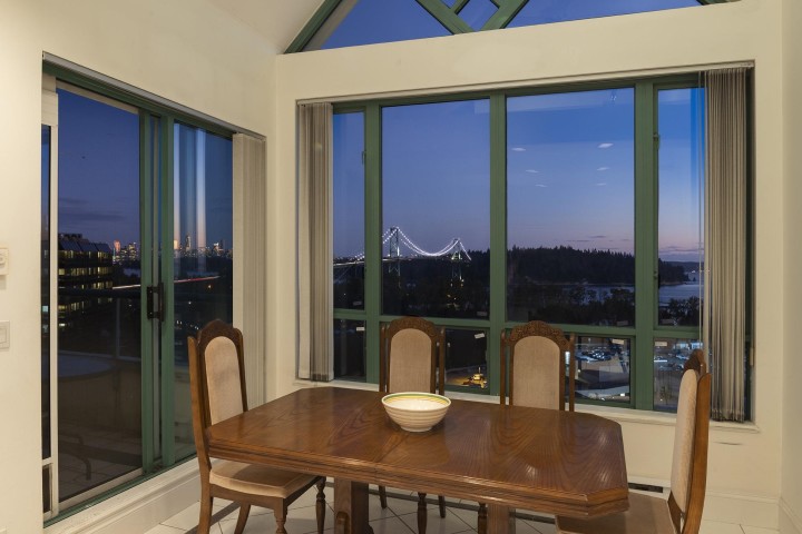 Photo 12 at 19A - 328 Taylor Way, Park Royal, West Vancouver